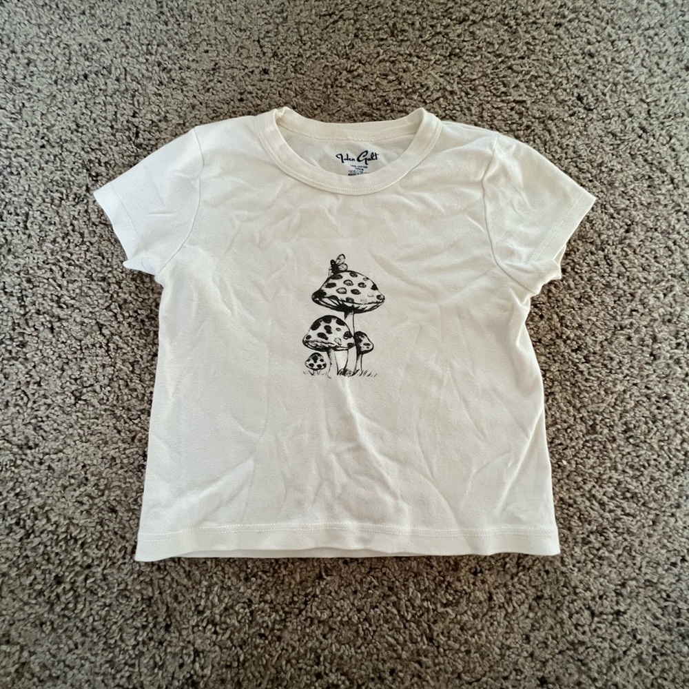 Brandy Melville Mushroom Crop top